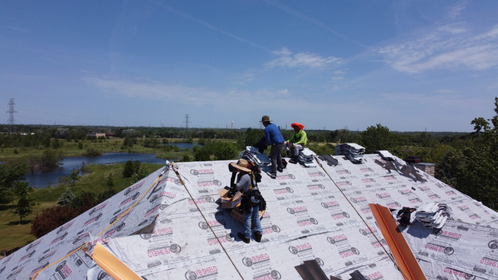 Roofing Contractor-Modern Exterior in Wisconsin