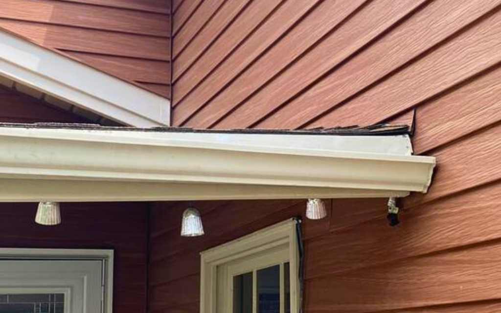 sagging gutter (one of the signs your gutters are deteriorating)